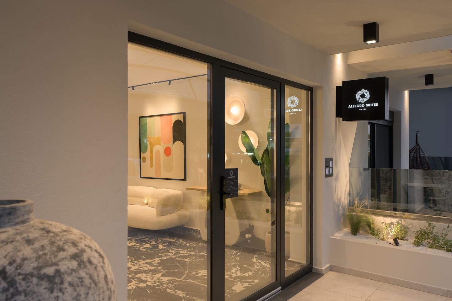 Junior Suite with Side Sea View — 14